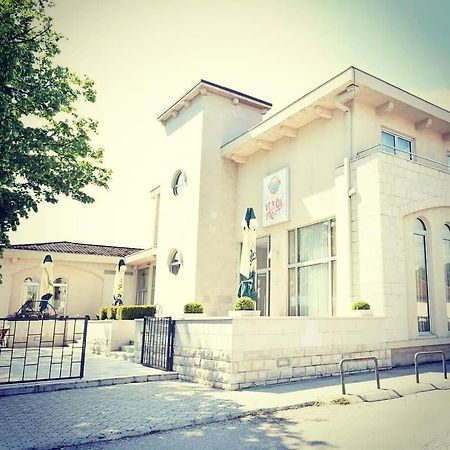 Hotel Vukov Most Nikšić Eksteriør billede